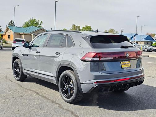 pure gray 2026 Volkswagen Atlas Cross Sport 2.0T SEL