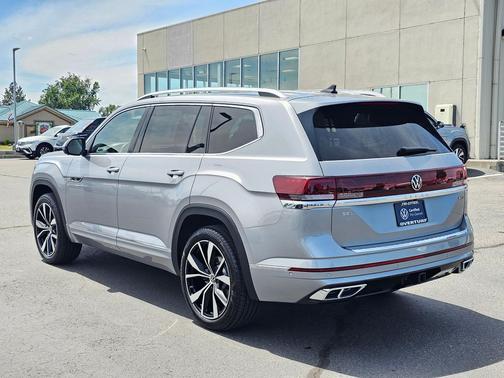 Silver Mist Metallic 2025 Volkswagen Atlas 2.0T SEL Premium R-Line 4MOTION
