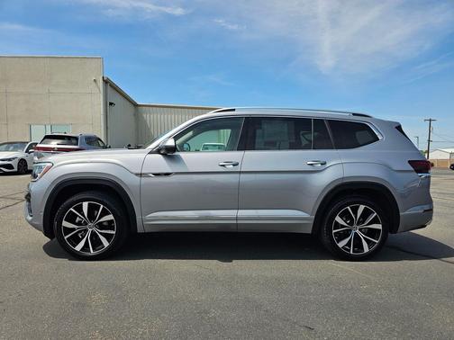 Silver Mist Metallic 2025 Volkswagen Atlas 2.0T SEL Premium R-Line 4MOTION