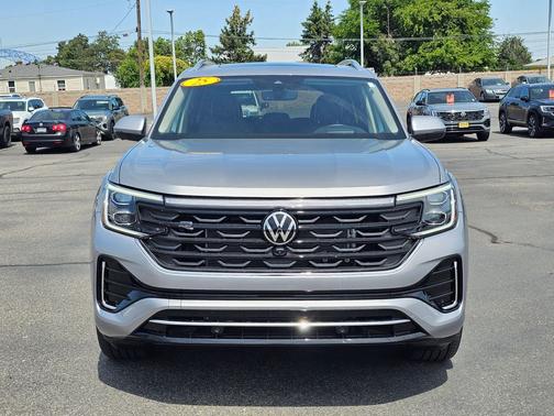 Silver Mist Metallic 2025 Volkswagen Atlas 2.0T SEL Premium R-Line 4MOTION
