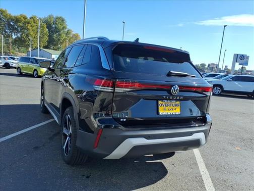 2025 Volkswagen Tiguan 2.0T SE 4MOTION