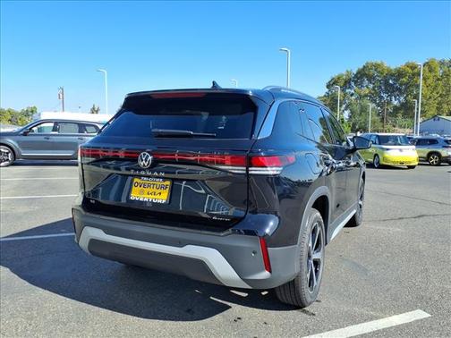 2025 Volkswagen Tiguan 2.0T SE 4MOTION