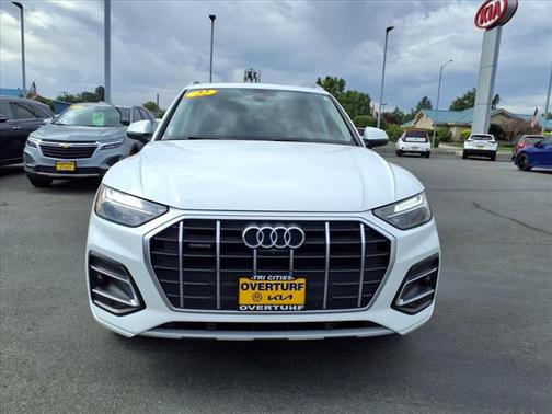 2022 Audi Q5 40 Premium Plus