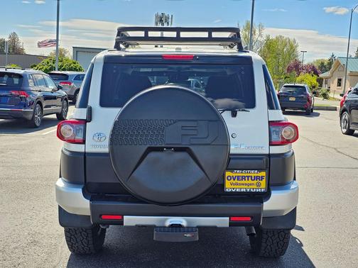 2013 Toyota FJ Cruiser Base