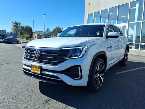 opal white pearl 2026 Volkswagen Atlas Cross Sport 2.0T SEL Premium