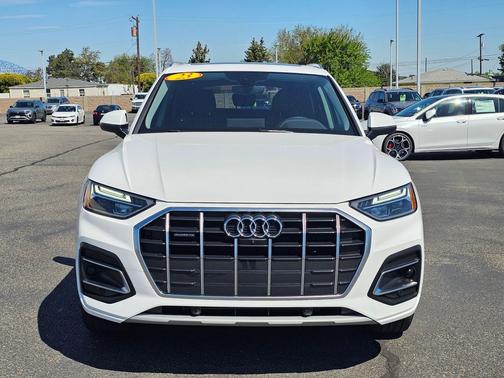 Ibis White 2023 Audi Q5 40 Premium Plus
