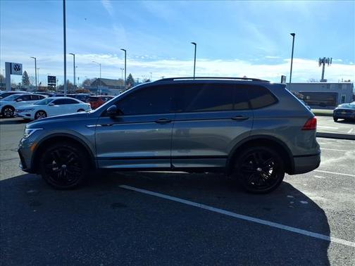 2022 Volkswagen Tiguan 2.0T SE R-Line Black 4MOTION