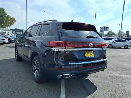 2026 Volkswagen Atlas 2.0T SE