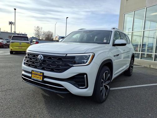 Opal White Pearl 2026 Volkswagen Atlas 2.0T SEL Premium R-Line 4MOTION