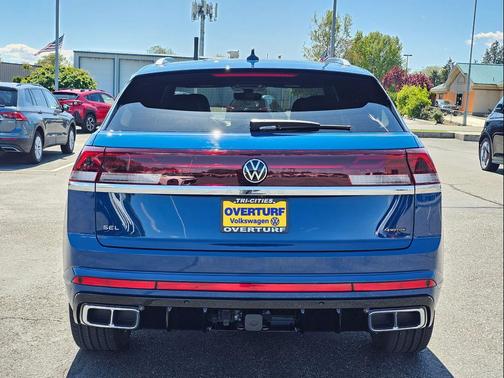 mountain lake blue metallic 2026 Volkswagen Atlas Cross Sport 2.0T SEL Premium