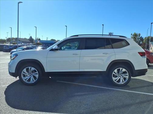 2022 Volkswagen Atlas 3.6L SE w/Technology