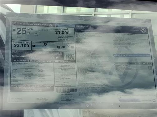 2025 Volkswagen Tiguan 2.0T SE 4MOTION