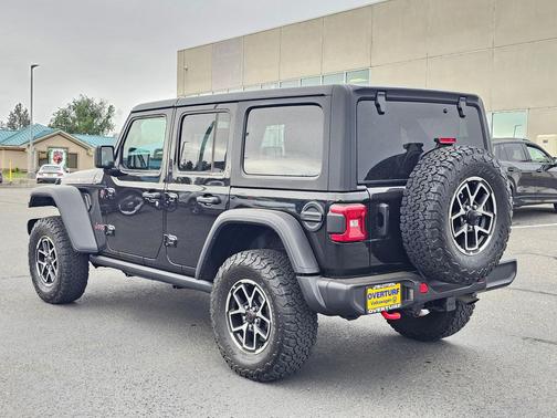 Black Clearcoat 2025 Jeep Wrangler Rubicon