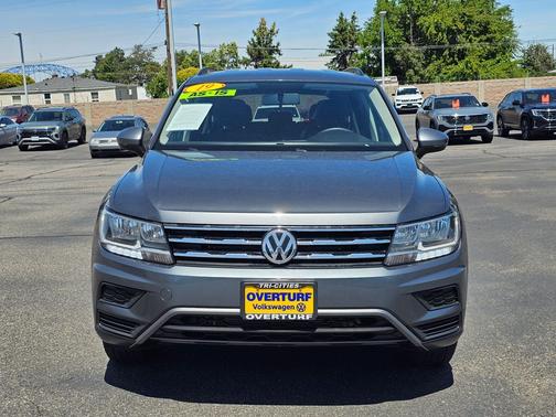 Platinum Gray Metallic 2019 Volkswagen Tiguan 2.0T S 4MOTION