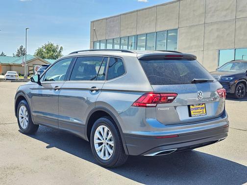 Platinum Gray Metallic 2019 Volkswagen Tiguan 2.0T S 4MOTION