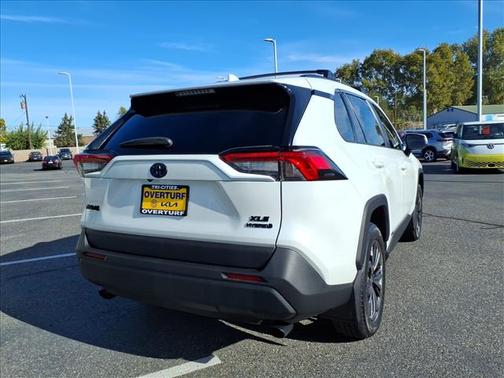 2023 Toyota RAV4 Hybrid XLE Premium