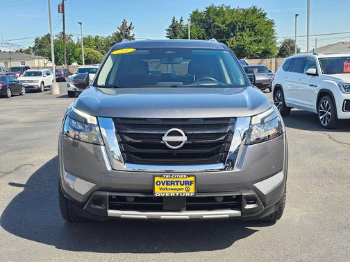 Gun Metallic 2025 Nissan Pathfinder Platinum 4WD