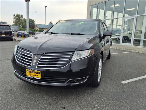 2019 Lincoln MKT Reserve