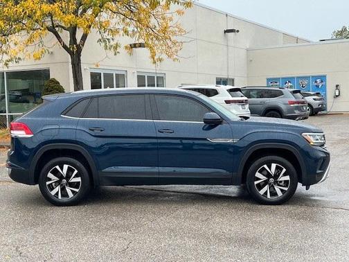 2023 Volkswagen Atlas Cross Sport 2.0T SE