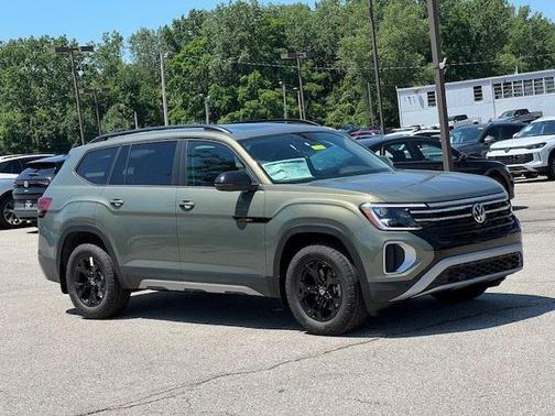 2025 Volkswagen Atlas 2.0T Peak Edition