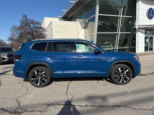 2025 Volkswagen Atlas 2.0T SEL Premium R-Line