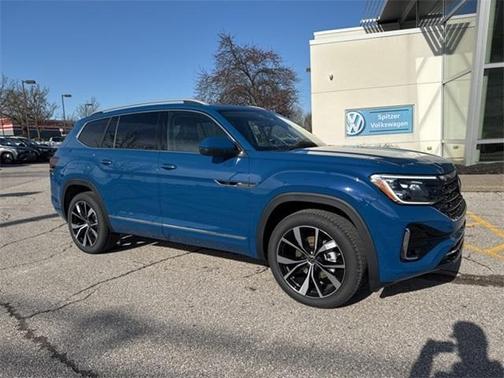 2025 Volkswagen Atlas 2.0T SEL Premium R-Line