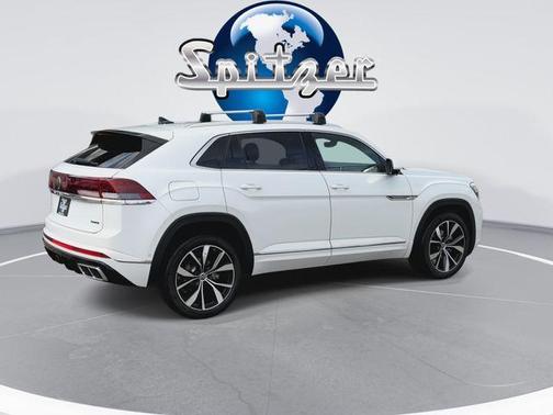 Opal White Pearl 2026 Volkswagen Atlas Cross Sport 2.0T SEL Premium R-Line