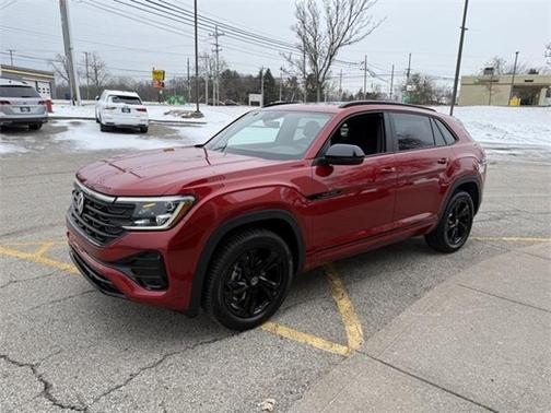 2025 Volkswagen Atlas Cross Sport 2.0T SEL R-Line Black