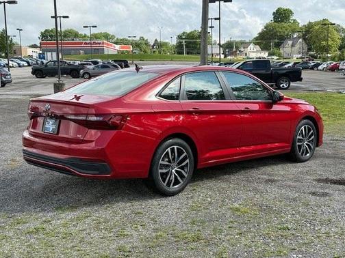 2025 Volkswagen Jetta 1.5T SE
