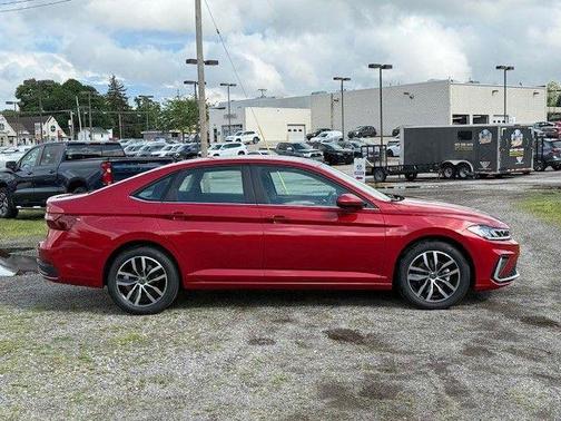 2025 Volkswagen Jetta 1.5T SE