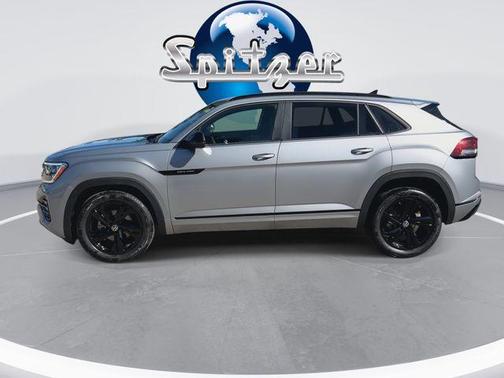 Silver Mist Metallic 2026 Volkswagen Atlas Cross Sport 2.0T SEL R-Line Black