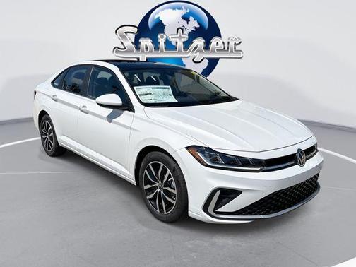 Opal White Pearl 2026 Volkswagen Jetta 1.5T SE