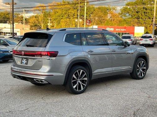 2026 Volkswagen Atlas 2.0T SEL Premium R-Line