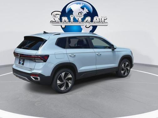 Gray 2026 Volkswagen Taos 1.5T SE