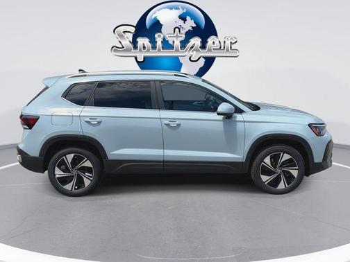Gray 2026 Volkswagen Taos 1.5T SE