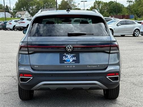 2025 Volkswagen Taos 1.5T SE