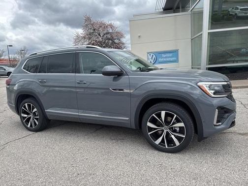 2025 Volkswagen Atlas 2.0T SEL Premium R-Line