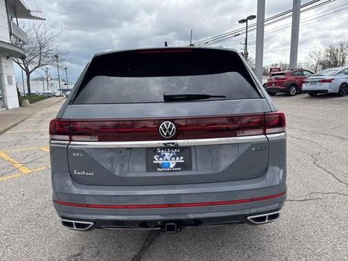 2025 Volkswagen Atlas 2.0T SEL Premium R-Line