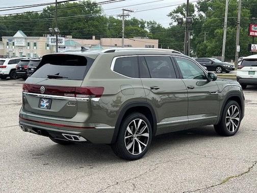 2025 Volkswagen Atlas 2.0T SEL Premium R-Line