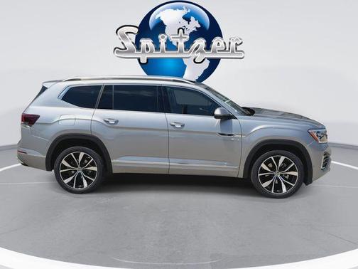 Silver Mist 2026 Volkswagen Atlas 2.0T SEL Premium R-Line