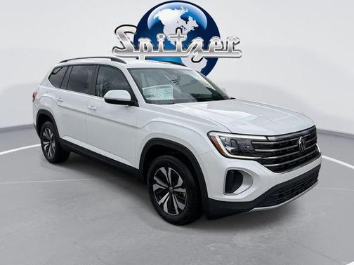 Opal White Pearl 2026 Volkswagen Atlas 2.0T SE