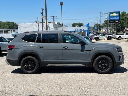 2025 Volkswagen Atlas 2.0T Peak Edition