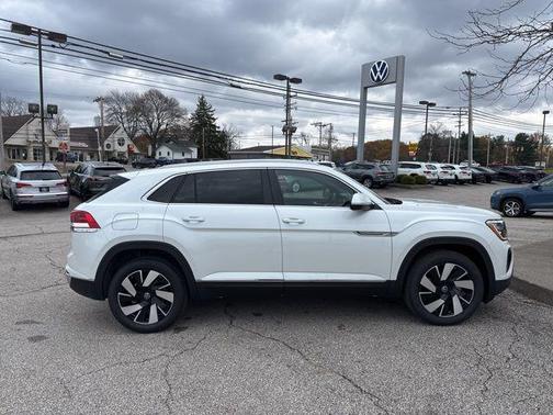 2026 Volkswagen Atlas Cross Sport 2.0T SEL