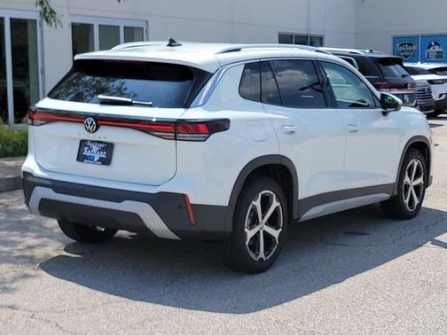2025 Volkswagen Tiguan 2.0T SE