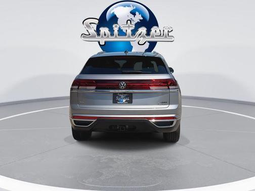 Silver Mist 2026 Volkswagen Atlas Cross Sport 2.0T SEL