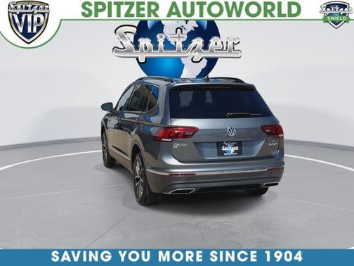 Platinum Gray Metallic 2020 Volkswagen Tiguan 2.0T SE