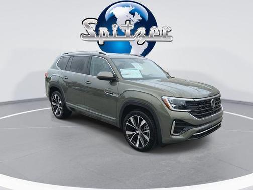 Green 2026 Volkswagen Atlas 2.0T SEL Premium R-Line