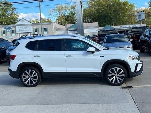 2022 Volkswagen Taos 1.5T SE