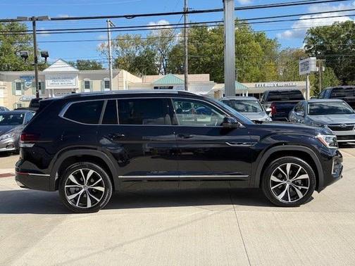 2024 Volkswagen Atlas 2.0T SEL Premium R-Line