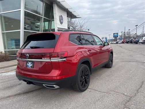 2025 Volkswagen Atlas 2.0T SE